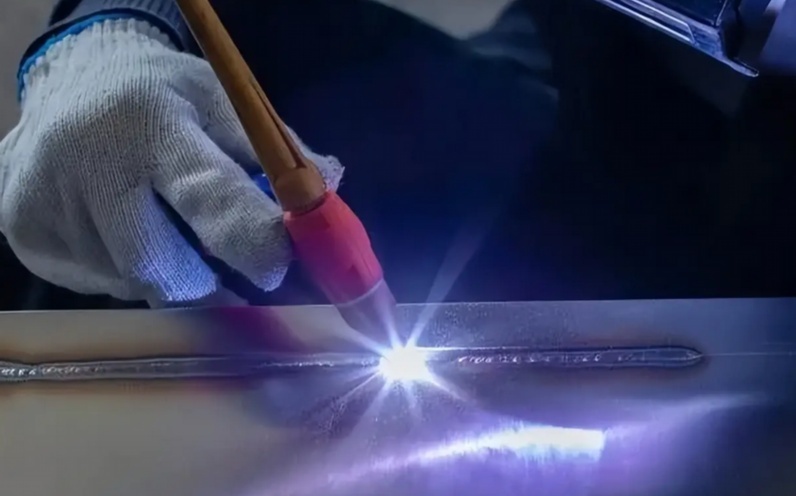 激光焊機出光不穩定故障排查指南