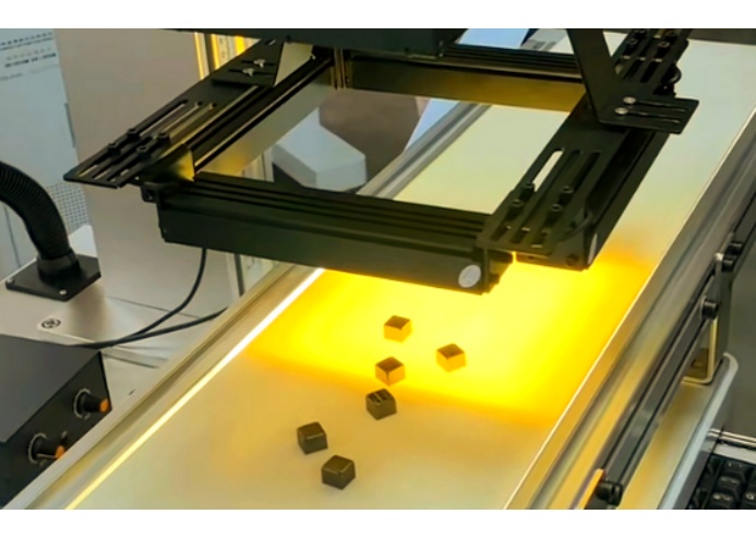 紫外激光打標(biāo)機在醫(yī)療導(dǎo)管打標(biāo)中的應(yīng)用