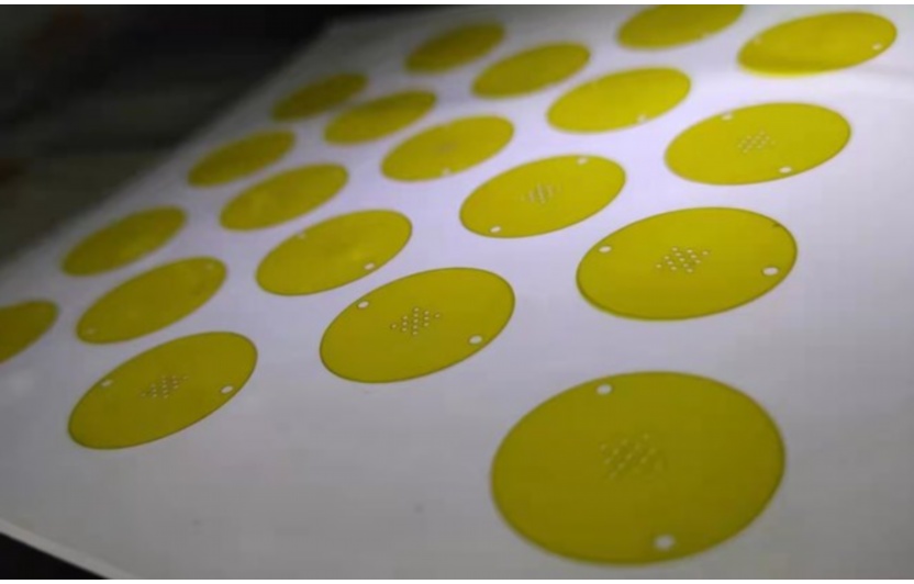 激光模切機在FPC柔性電路板行業的應用