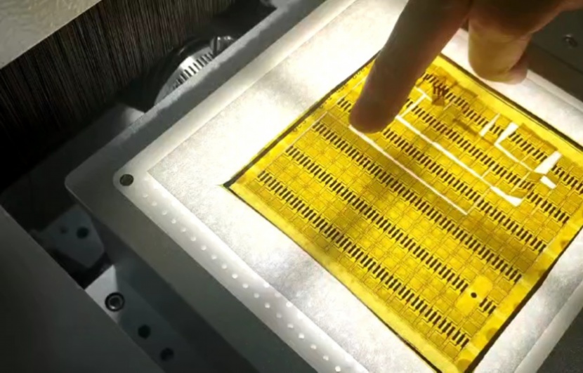 全自動激光模切機與手動款價格對比