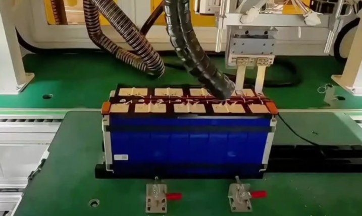 電池焊接技術(shù)在新能源汽車中的應(yīng)用