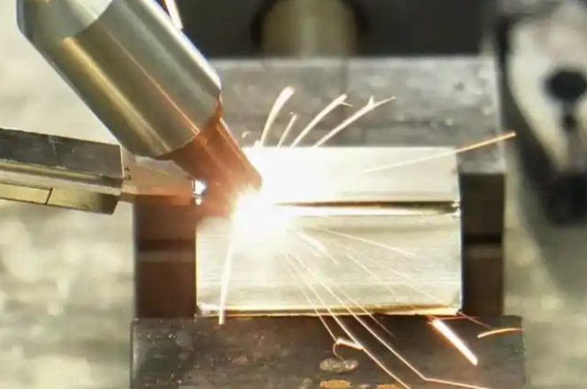 光纖激光焊接機行業發展趨勢2025